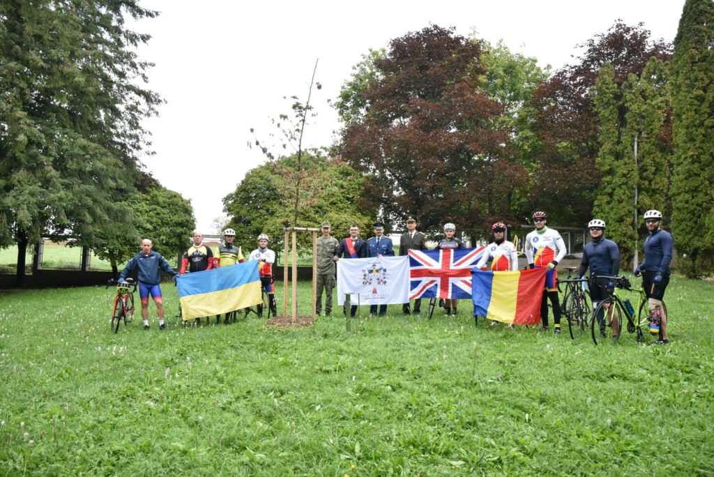 stafeta Copacului Pacii - invictus romania